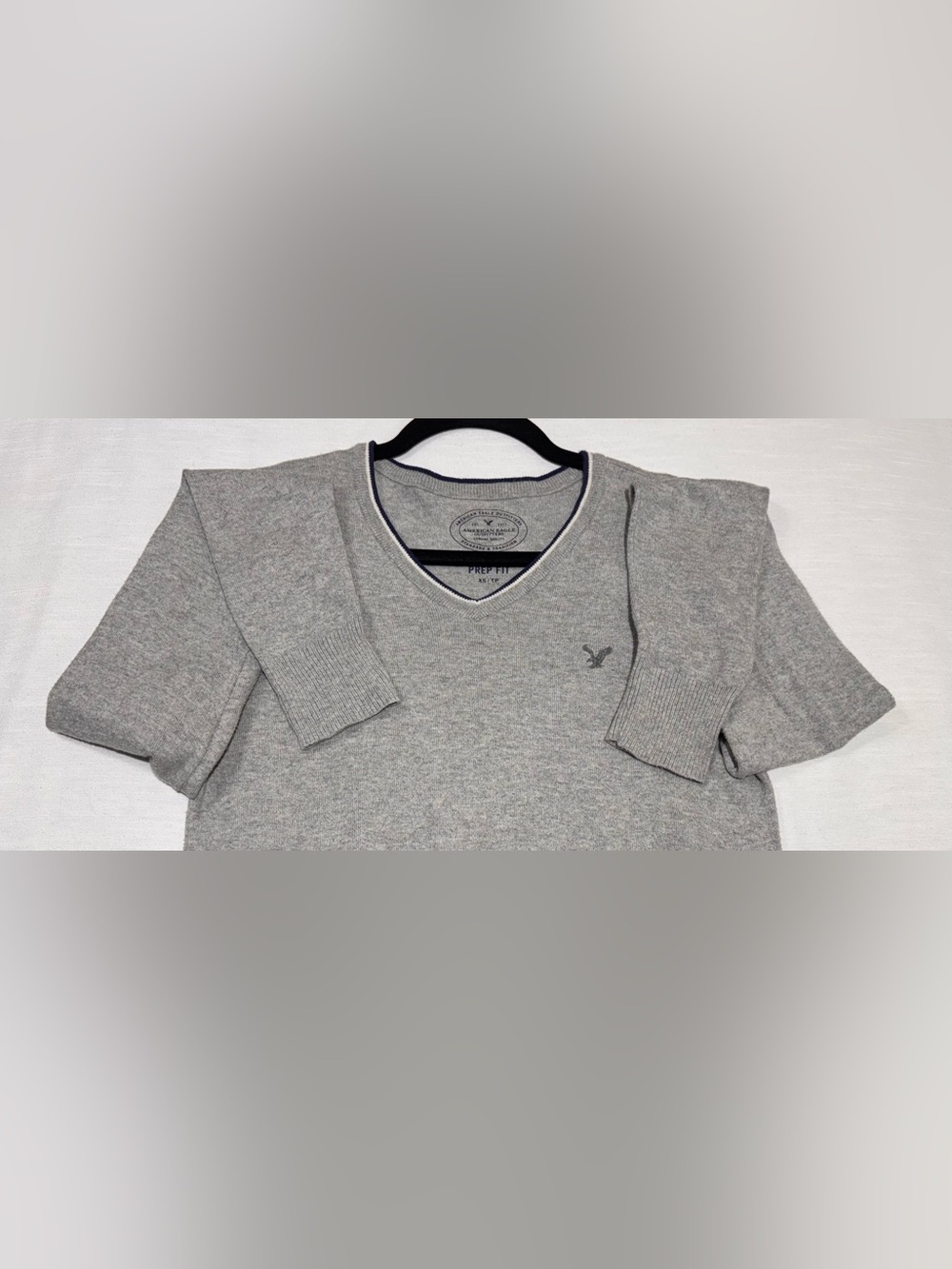 American Eagle Outfitters Prep Fit Gray V-Neck Pullover Sweater Sz XS